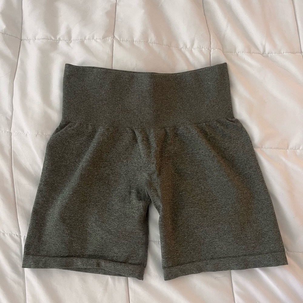 NVGTN Pro Shorts Khaki Green
